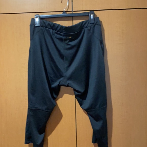 DONATED…Layer 8 workout capris - Picture 3 of 7